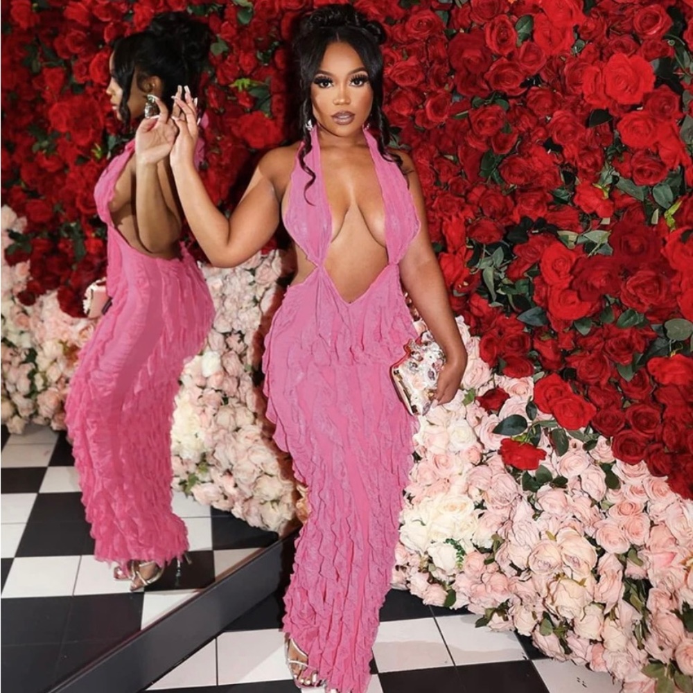 DEEP CLEAVAGE SEXY MAXI DRESS